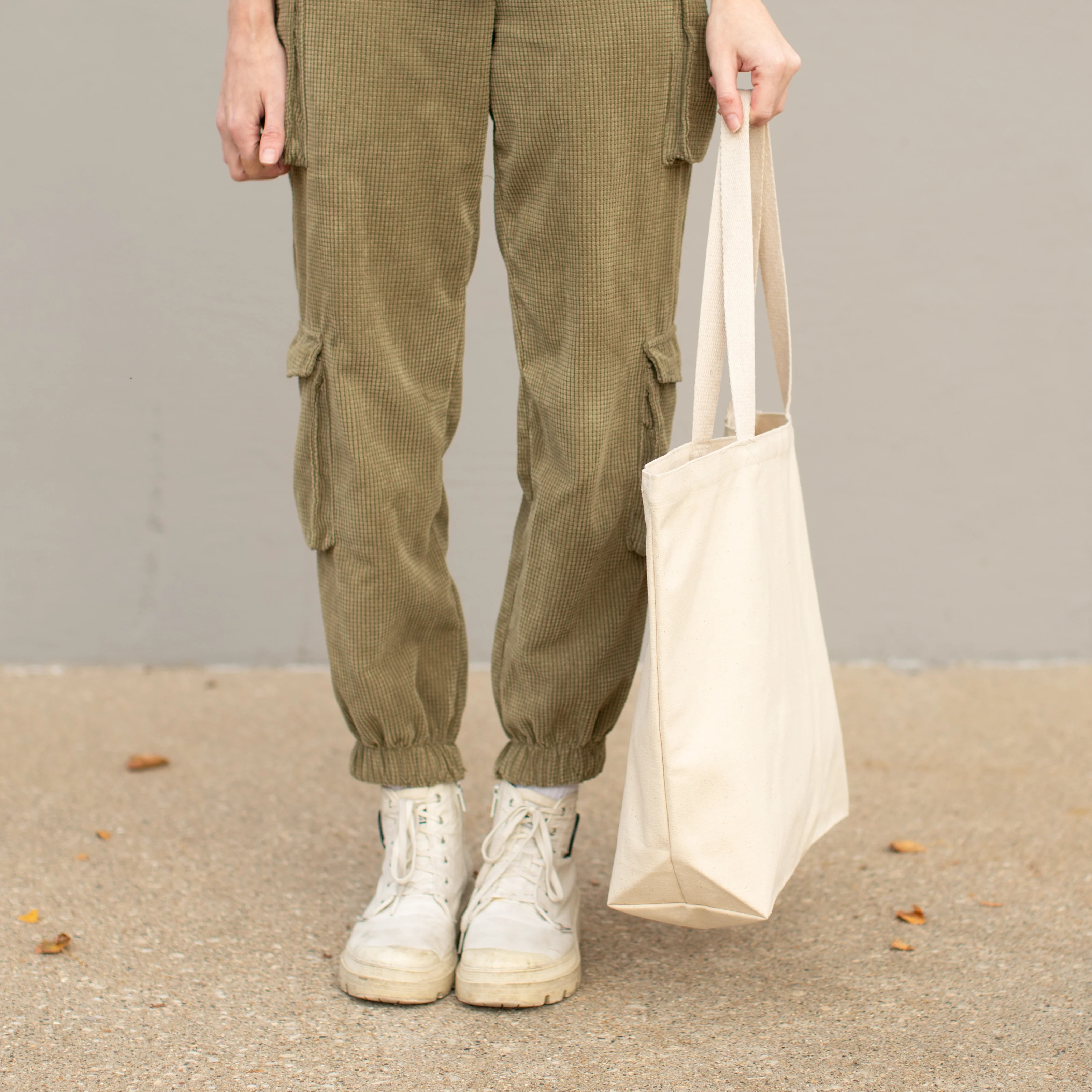 Nina Totin Tote Bag - Image 3